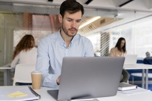 Como melhorar a rede Wi-Fi empresarial: dicas práticas e soluções